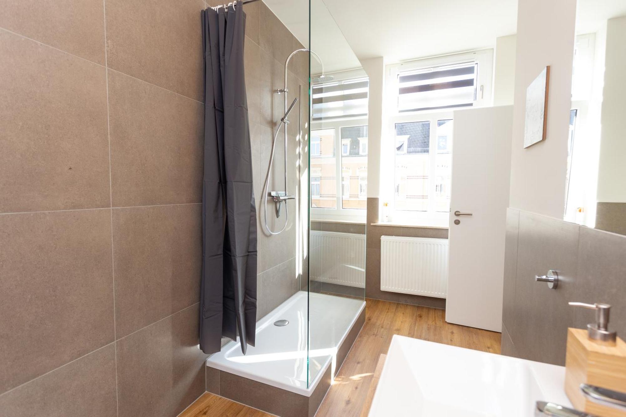 Fullhouse - Zwickau - F45 Apartments - Smarttv - Nespresso ภายนอก รูปภาพ